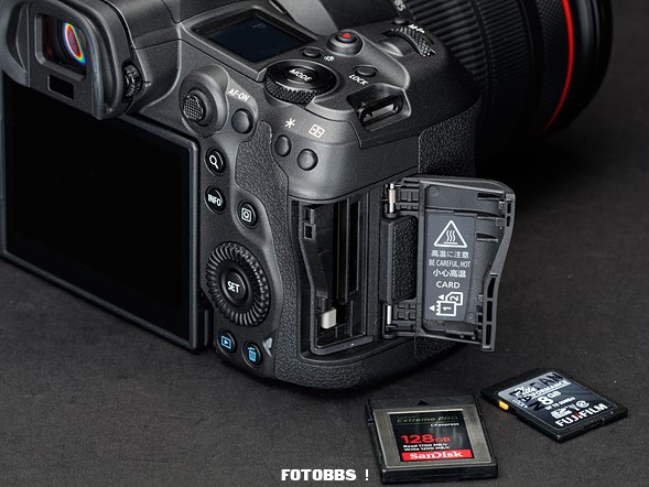 Canon-EOS-R5-card-slot.jpg